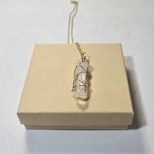 Elegant Gold Wire-Wrapped Quartz Stone Healing Crystal Pendant Necklace